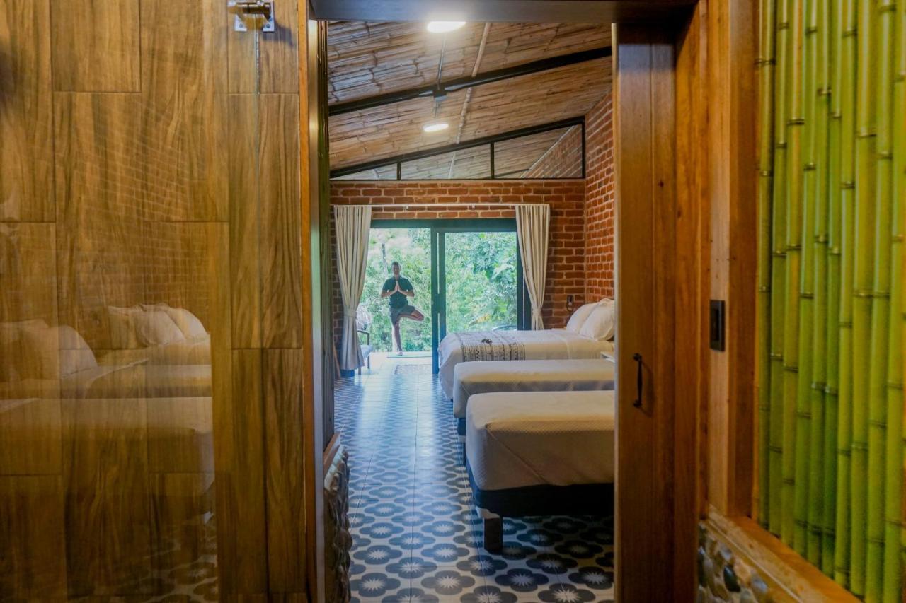 Pacha Eco Lodge Glamping & Hotel Archidona 外观 照片